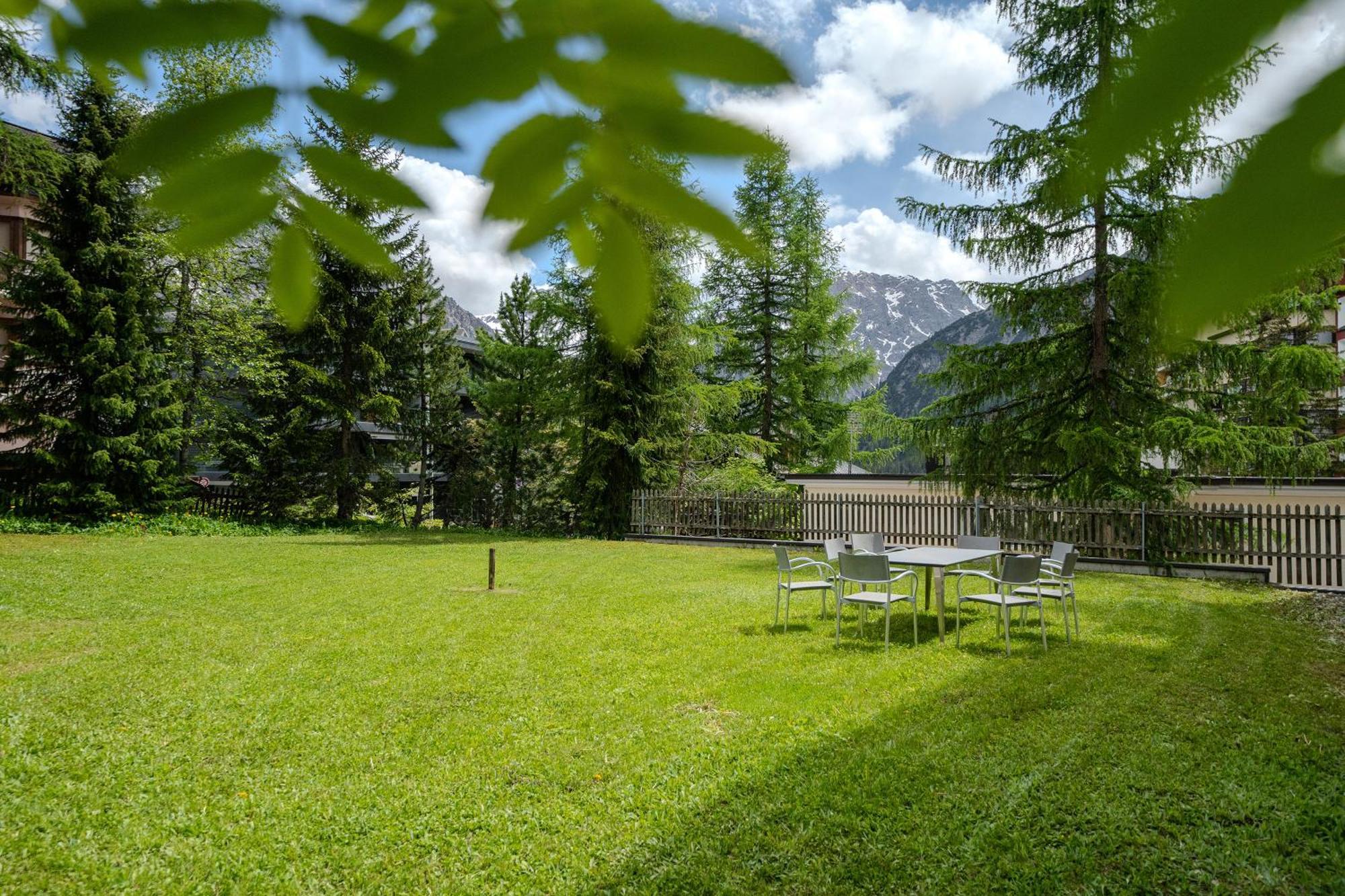 Haus Padrun 6 By Arosa Vacations Apartman Kültér fotó